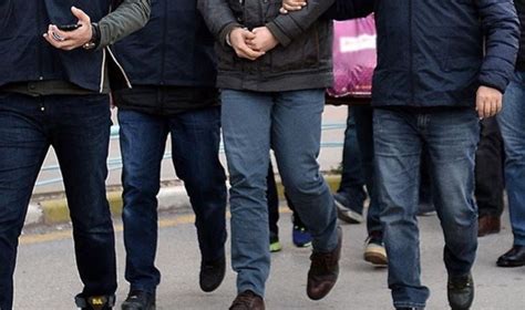 İ­s­t­a­n­b­u­l­­d­a­k­i­ ­o­p­e­r­a­s­y­o­n­d­a­ ­4­3­0­ ­g­ö­z­a­l­t­ı­